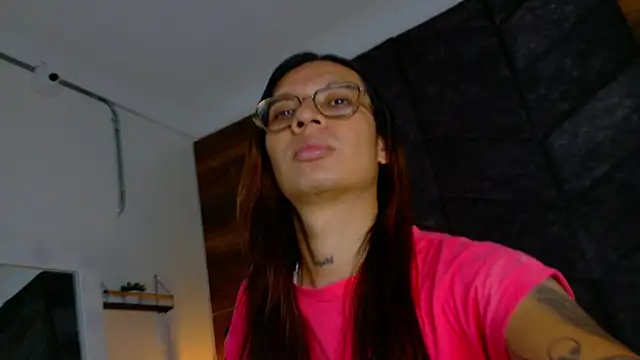 LauraaGomezz   online show from 09-26-25, 07:21