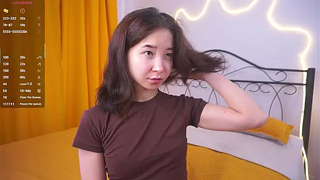 VeronaCritchlow online show from 04-08-26, 07:54