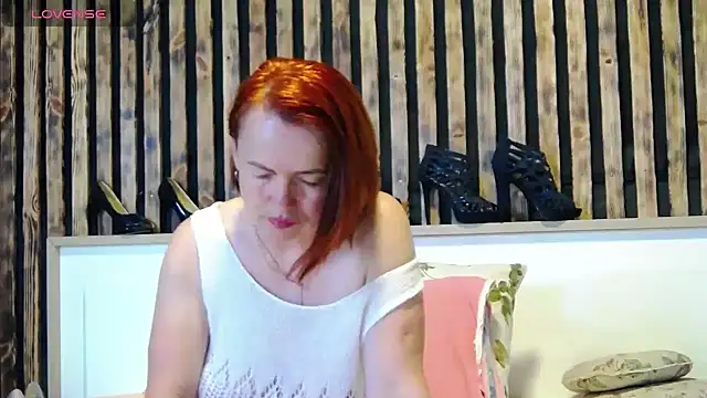 Snapshot of Alis_Lovi chatting on 06-23-26, 10:13 Alis Lovi online show from 06-23-26, 10:13