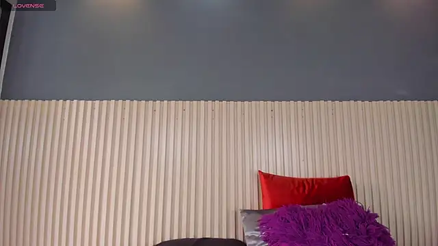 Madeline Cooper08 online show from 02-11-25, 08:20