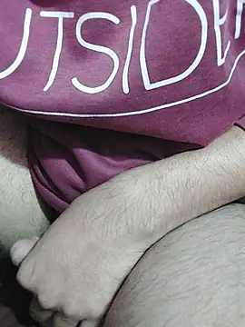 Snapshot of Extrembox5 chatting on 11-14-25, 05:49 Extrembox5 online show from 11-14-25, 05:49