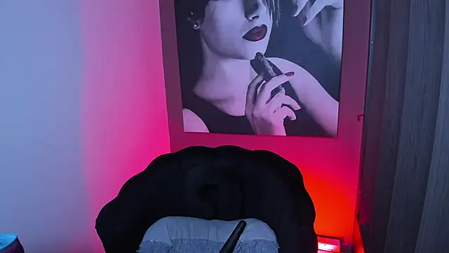 QueenOfHaze online show from 11-20-25, 11:55