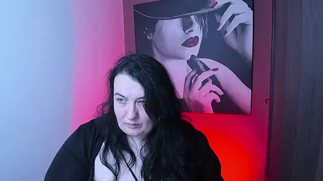 QueenOfHaze online show from 11-15-25, 07:40