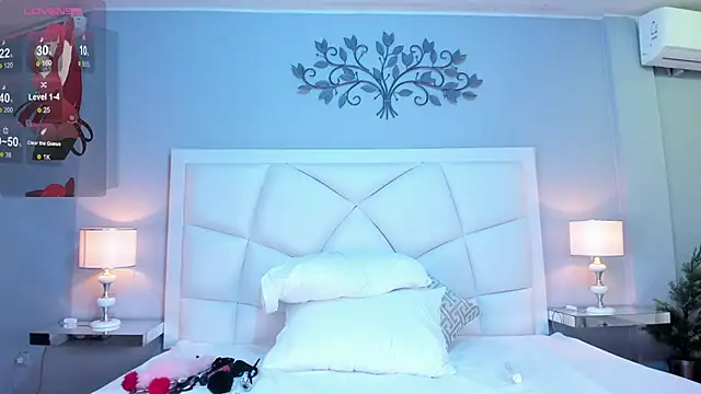 Snapshot of ZoeySnow chatting on 03-14-25, 05:57 ZoeySnow online show from 03-14-25, 05:57
