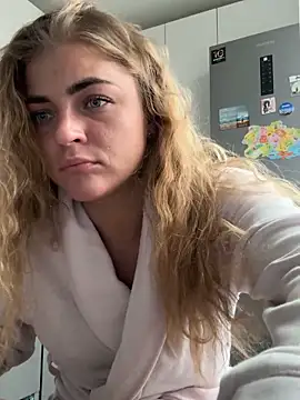 Donna Sun online show from 03-02-25, 01:42