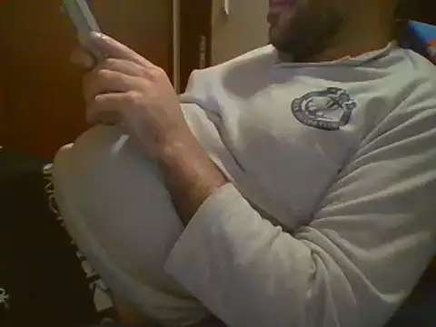 Snapshot of _tuga_man_ chatting on 03-10-25, 10:55 tuga man online show from 03-10-25, 10:55