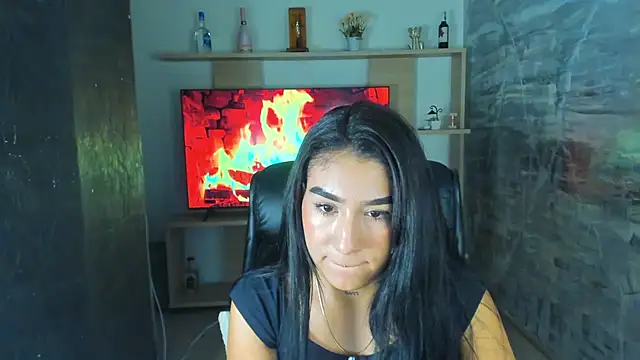 Snapshot of IsabellaRodrigo chatting on 01-25-25, 01:19 IsabellaRodrigo online show from 01-25-25, 01:19