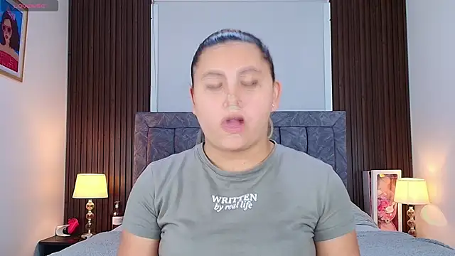 MeganCrow online show from 06-09-26, 04:52