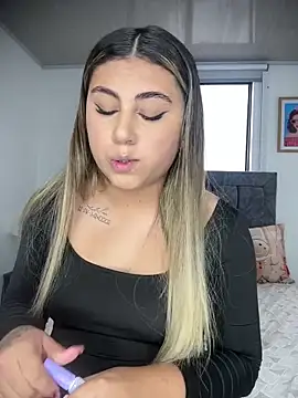 MeganCrow online show from 12-18-25, 09:40