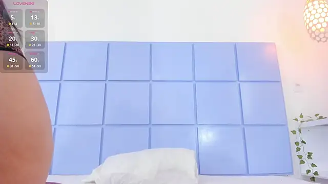 AmmyPike1 online show from 11-05-25, 12:08