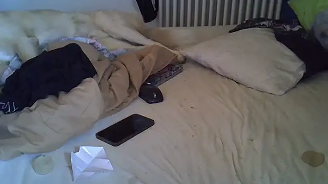 Snapshot of Damn_bro23 chatting on 02-18-26, 10:44 Damn bro23 online show from 02-18-26, 10:44