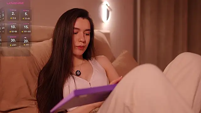 Snapshot of justbarbiee chatting on 03-03-25, 06:35 justbarbiee online show from 03-03-25, 06:35