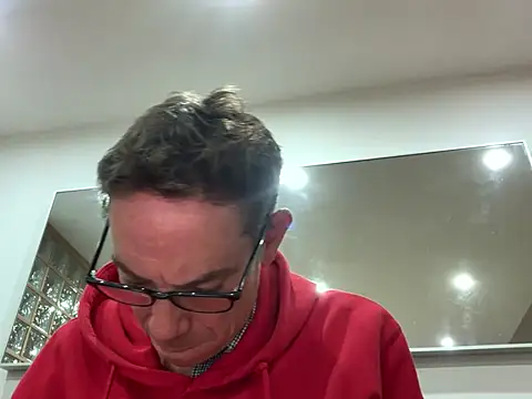 Snapshot of Kenhornu chatting on 03-26-26, 02:54 Kenhornu online show from 03-26-26, 02:54