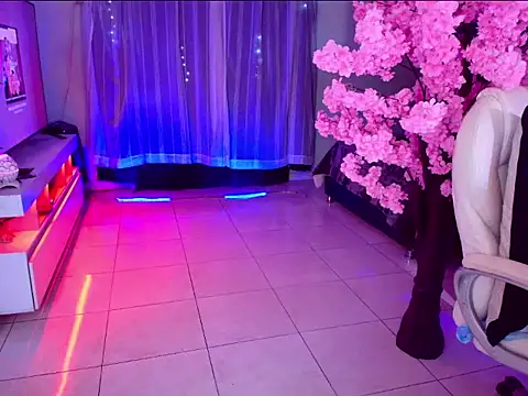 Snapshot of latexgoddes chatting on 11-18-25, 01:43 latexgoddes online show from 11-18-25, 01:43