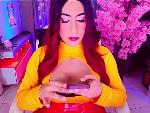 Snapshot of latexgoddes chatting on 10-28-25, 05:56 latexgoddes online show from 10-28-25, 05:56