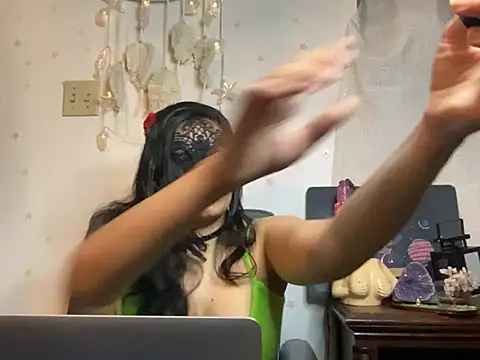 desiiiinigal online show from 04-04-26, 12:17