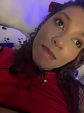 Snapshot of ALEXANDRA95 chatting on 02-17-25, 06:39 ALEXANDRA95 online show from 02-17-25, 06:39