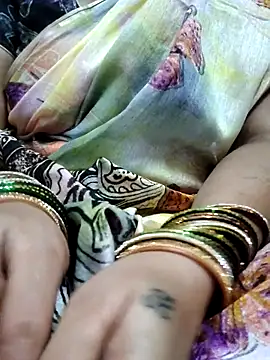 laxmitelugu78 online show from 03-11-25, 04:41