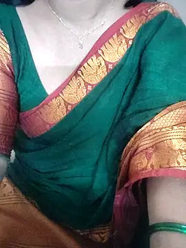 laxmitelugu78 online show from 09-27-25, 06:47