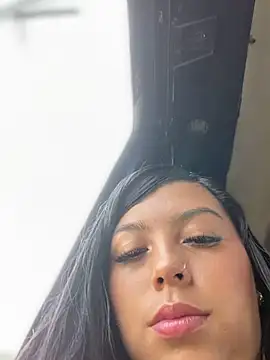 Im-Allysoon online show from 01-30-25, 05:28