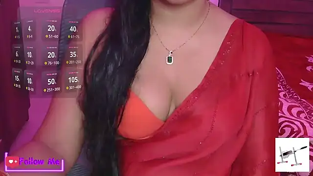 Snapshot of PRIYANKAUAE chatting on 10-31-25, 01:02 PRIYANKAUAE online show from 10-31-25, 01:02