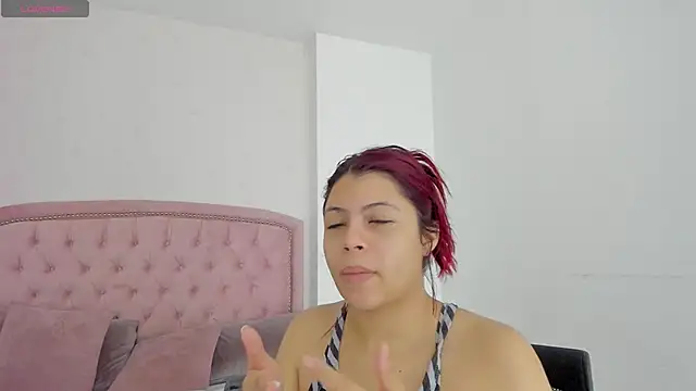 Kendall  Fox online show from 09-26-25, 05:58