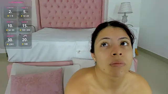 Kendall  Fox online show from 02-17-25, 05:36