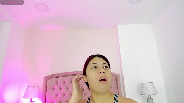 Kendall  Fox online show from 11-01-25, 07:02