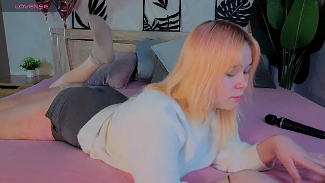 Amy Kimberlly online show from 02-28-26, 06:35