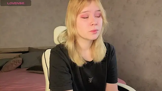 Amy Kimberlly online show from 11-10-25, 12:15