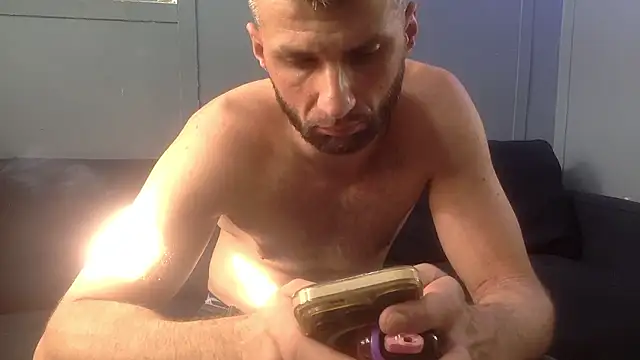 sexyhotstud12 online show from 01-12-26, 06:47