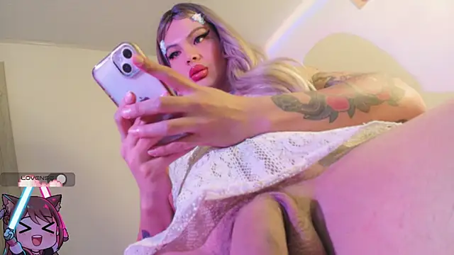 Snapshot of REBECA_VALENTINE chatting on 02-06-26, 03:24 REBECA VALENTINE online show from 02-06-26, 03:24