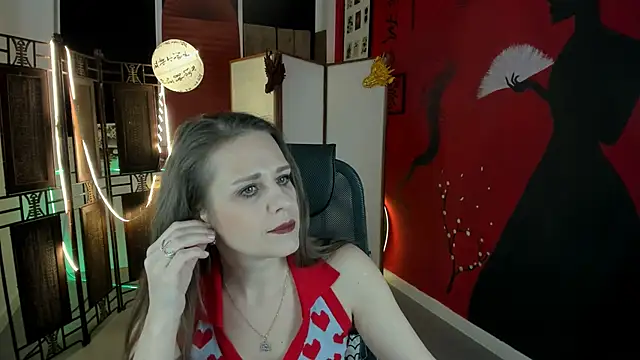 Snapshot of EmiliaBedy chatting on 03-04-25, 09:07 EmiliaBedy online show from 03-04-25, 09:07