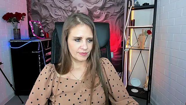 Snapshot of EmiliaBedy chatting on 03-22-25, 03:09 EmiliaBedy online show from 03-22-25, 03:09