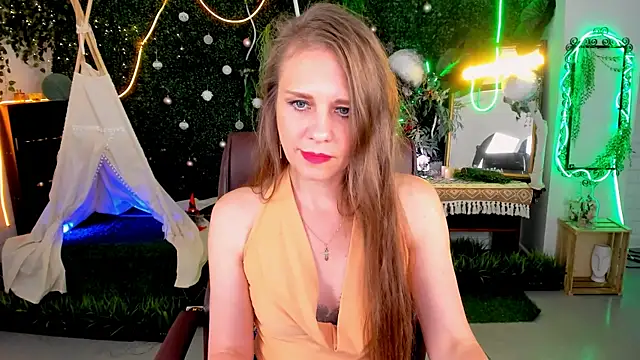 Snapshot of EmiliaBedy chatting on 05-16-26, 10:36 EmiliaBedy online show from 05-16-26, 10:36