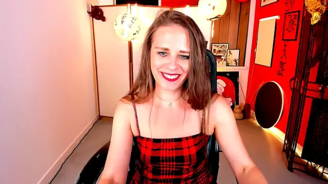 Snapshot of EmiliaBedy chatting on 07-22-26, 05:20 EmiliaBedy online show from 07-22-26, 05:20