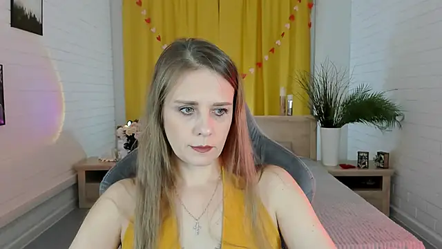Snapshot of EmiliaBedy chatting on 03-15-25, 09:09 EmiliaBedy online show from 03-15-25, 09:09