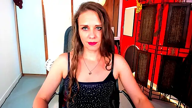 Snapshot of EmiliaBedy chatting on 07-04-26, 05:25 EmiliaBedy online show from 07-04-26, 05:25