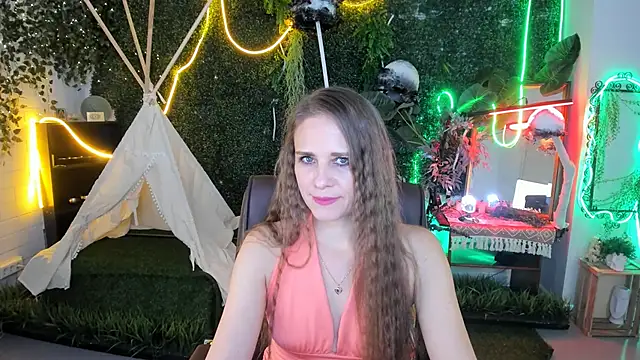 Snapshot of EmiliaBedy chatting on 10-15-25, 09:06 EmiliaBedy online show from 10-15-25, 09:06