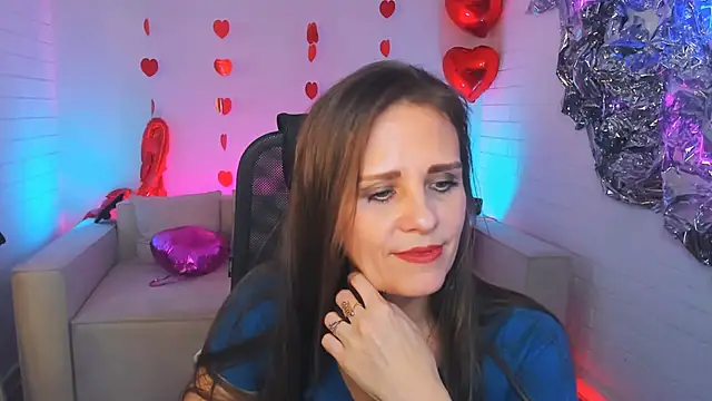 Snapshot of EmiliaBedy chatting on 03-06-25, 11:58 EmiliaBedy online show from 03-06-25, 11:58
