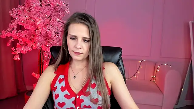 Snapshot of EmiliaBedy chatting on 03-21-25, 12:17 EmiliaBedy online show from 03-21-25, 12:17