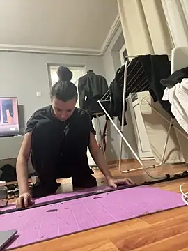 bunnythetailor online show from 02-11-26, 08:09