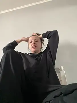 bunnythetailor online show from 02-16-26, 10:47