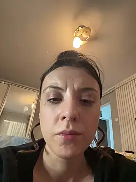 bunnythetailor online show from 02-03-25, 04:52