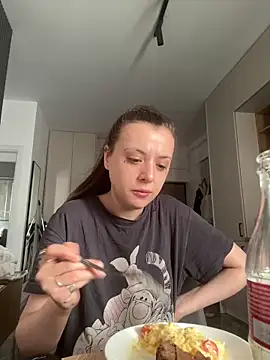 bunnythetailor online show from 05-28-26, 04:24