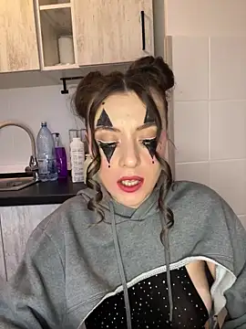 bunnythetailor online show from 02-01-25, 05:39