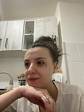 bunnythetailor online show from 02-24-26, 02:12