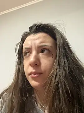 bunnythetailor online show from 11-29-25, 04:07