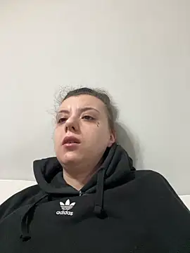 bunnythetailor online show from 02-16-26, 11:24