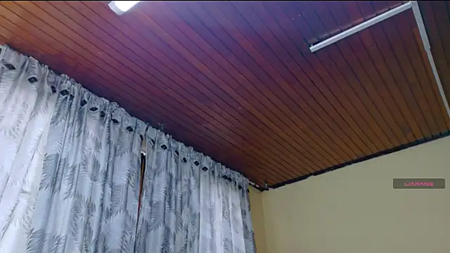 Snapshot of Sofii_cutee chatting on 01-09-26, 12:23 Sofii cutee online show from 01-09-26, 12:23